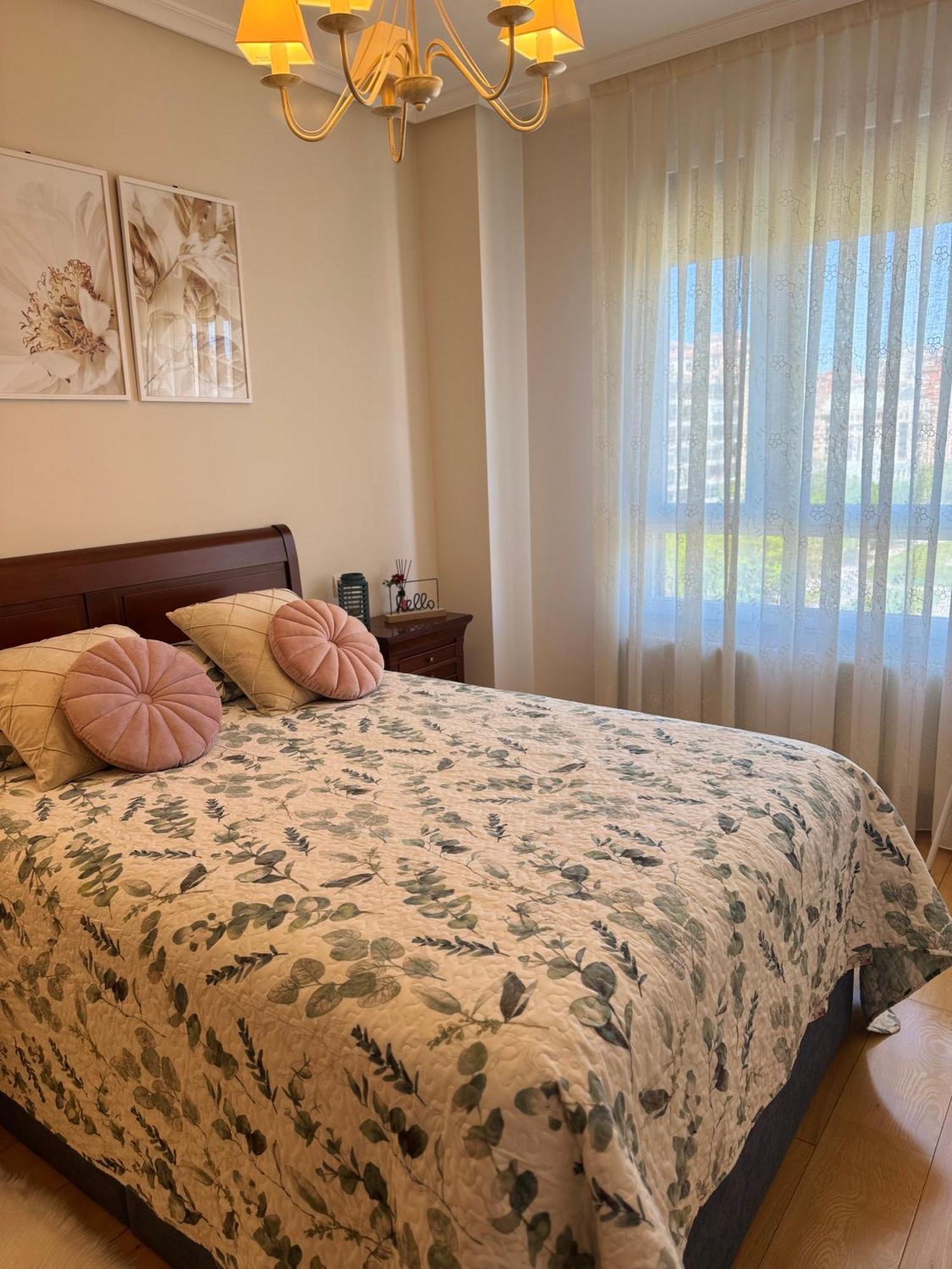 Burgo Habitaciones De Lujo Con Hermosas Vistas A La Cuidad מראה חיצוני תמונה